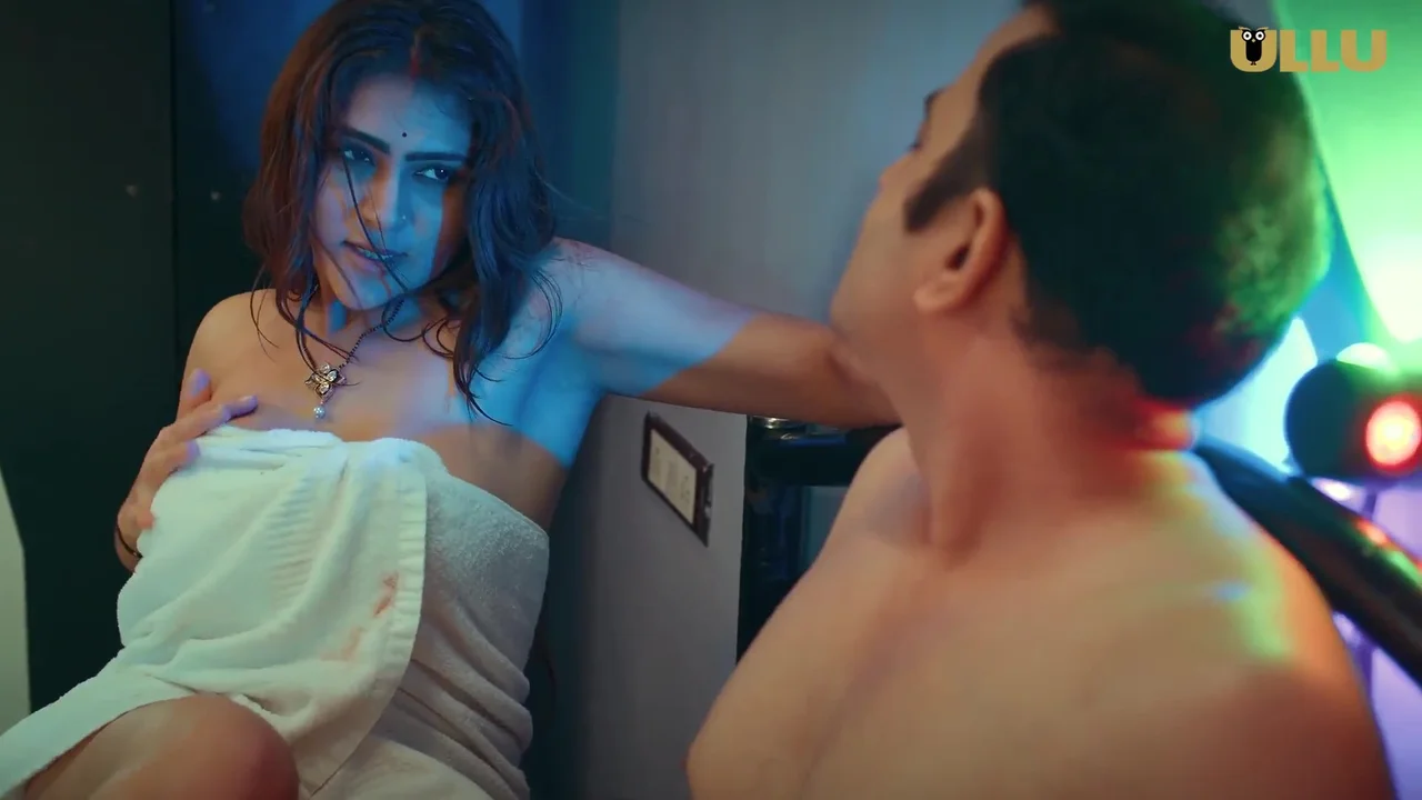 Aadhi Gharwali E4 – ULLU Hindi Porn Web Series