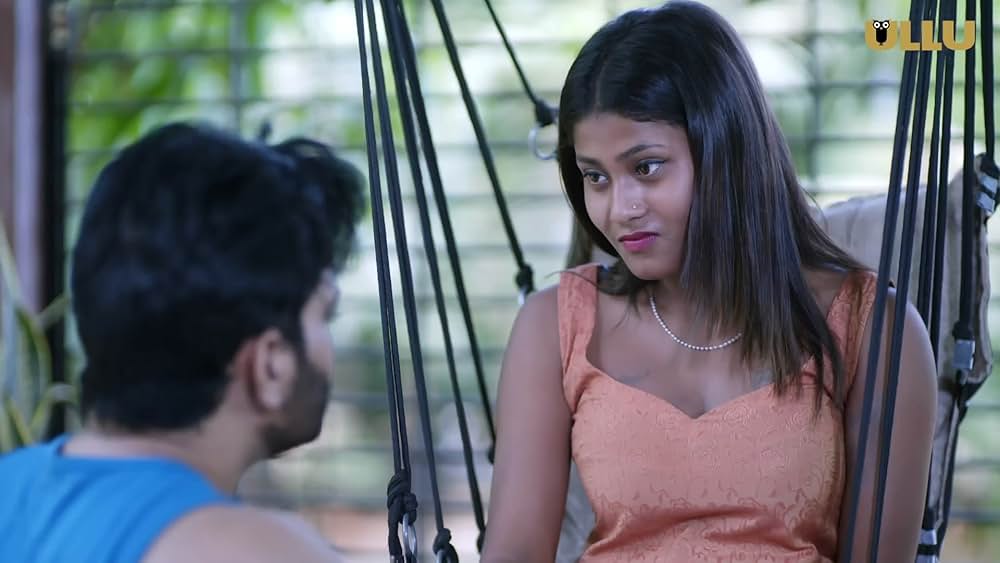 Chull E9 – ULLU Ayushi Bowmick Kamwali Sex