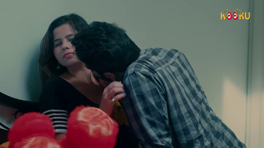 Rocky E1 – Vinita Chauhan Hot Bhabhi Sexy Video