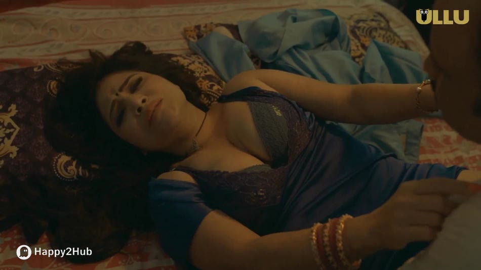 Tota E1 – Ullu Rajsi Verma Sasur Bahu Sex