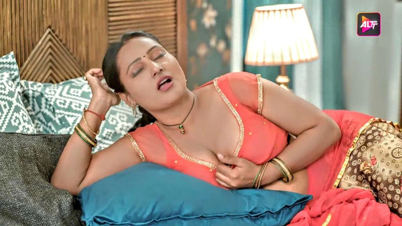 Utha Patak S1 E04 – ALTT Jayshree Gaikwad Kamwali Sex