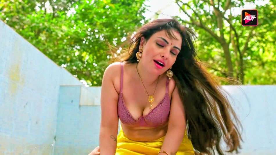 Utha Patak S4 E13 – ALTT Naina Chhabra Bhabhi XXX