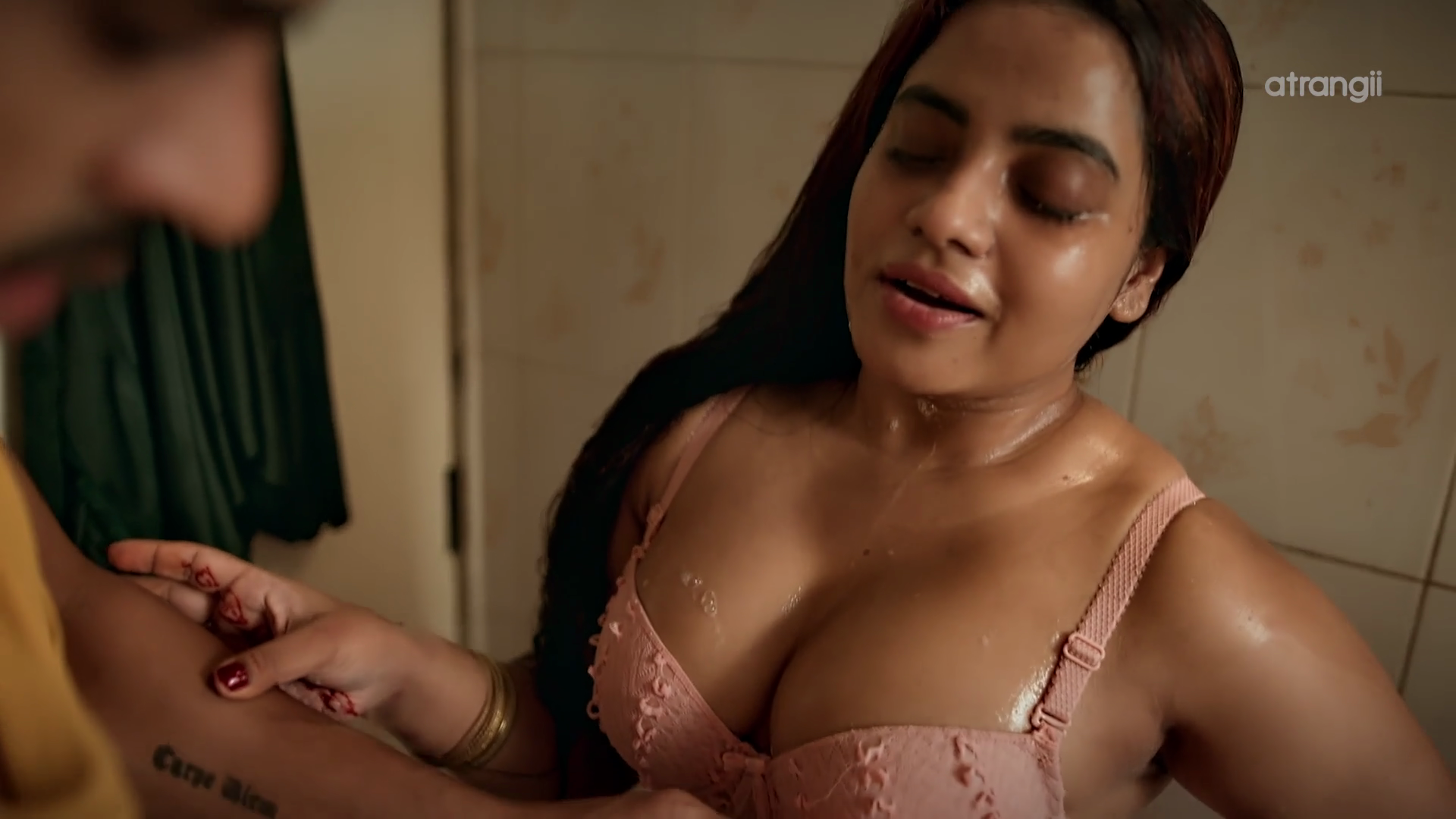 Generation Gap S2E1 – Aasma Sayed Chachi Sex