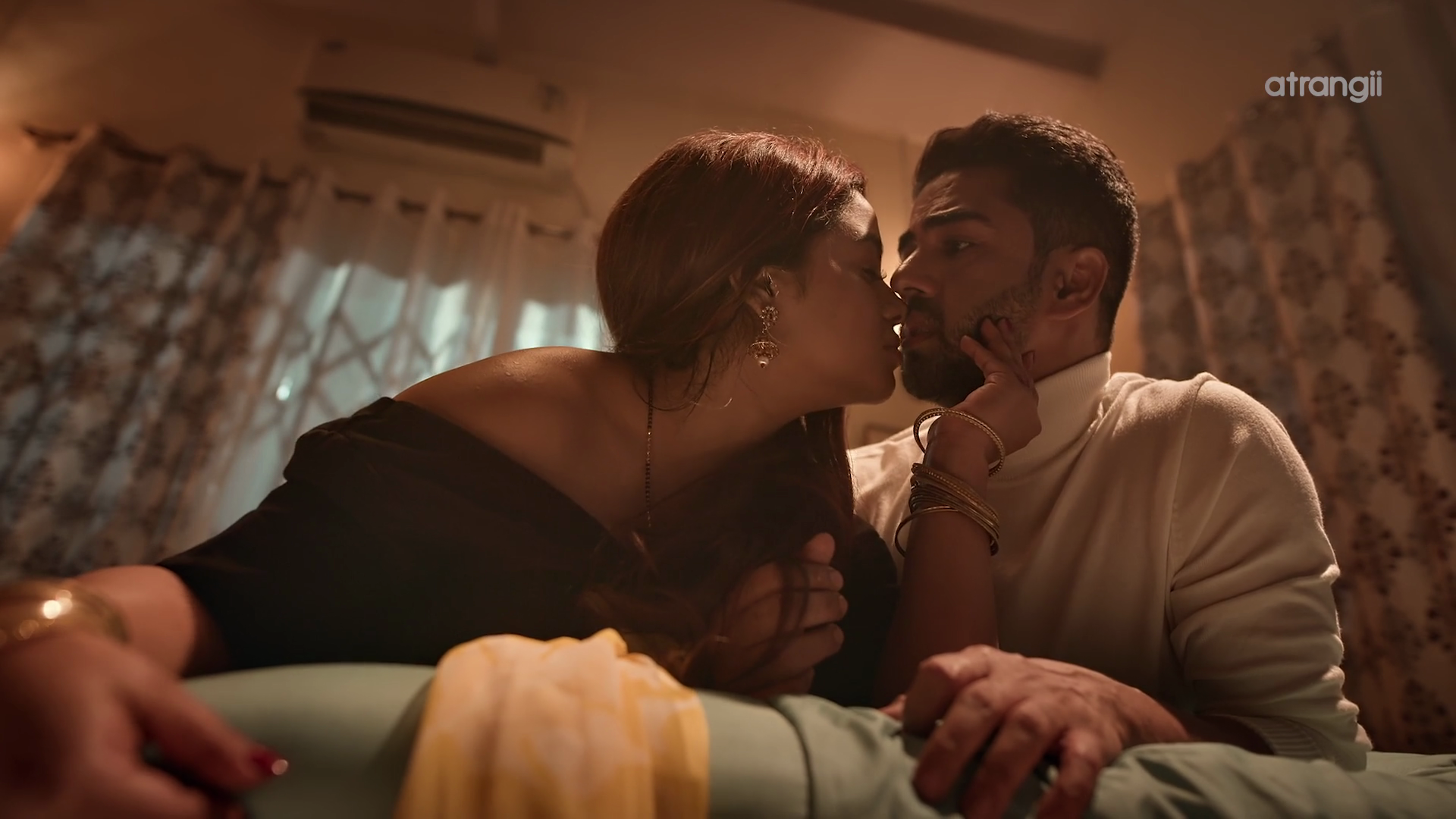 Generation Gap S2E3 – Aasma Sayed Chachi XXX