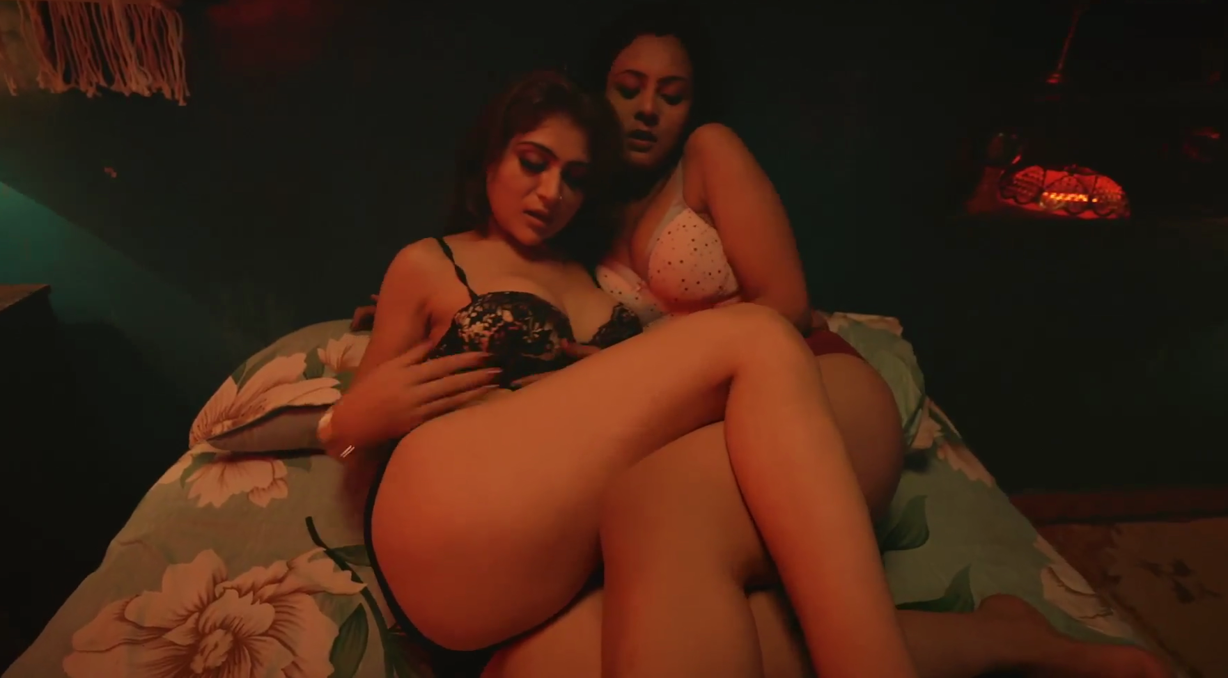Dil Sambhal Ja Zara E2 – Rani Pari Lesbian Sex