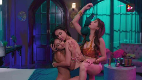 Ghoonghat Ki Aad Mein E3 – Lesbian Threesome