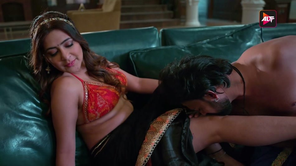 Lehenga Chunri E3 – Shiny Dixit Bhabhi Sexy Video